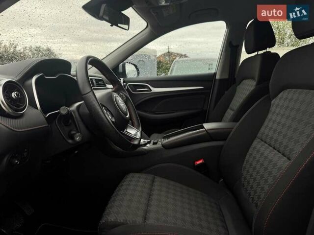 Серый МГ ZS EV, объемом двигателя 0 л и пробегом 63 тыс. км за 16800 $, фото 22 на Automoto.ua