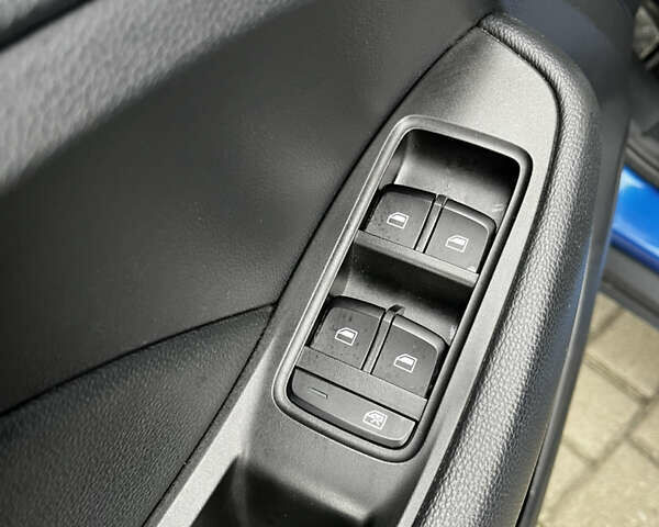 Синий МГ ZS EV, объемом двигателя 0 л и пробегом 106 тыс. км за 12500 $, фото 28 на Automoto.ua