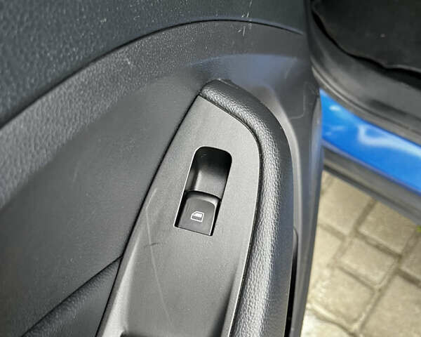 Синий МГ ZS EV, объемом двигателя 0 л и пробегом 106 тыс. км за 12500 $, фото 35 на Automoto.ua
