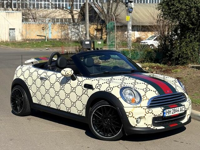 Білий Міні Cabrio, об'ємом двигуна 1.6 л та пробігом 120 тис. км за 10000 $, фото 1 на Automoto.ua