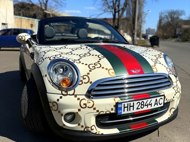 Білий Міні Cabrio, об'ємом двигуна 1.6 л та пробігом 120 тис. км за 10000 $, фото 7 на Automoto.ua
