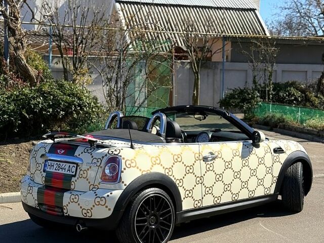 Білий Міні Cabrio, об'ємом двигуна 1.6 л та пробігом 120 тис. км за 10000 $, фото 11 на Automoto.ua
