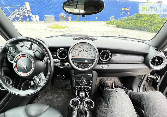 Чорний Міні Cabrio, об'ємом двигуна 1.6 л та пробігом 110 тис. км за 9000 $, фото 17 на Automoto.ua