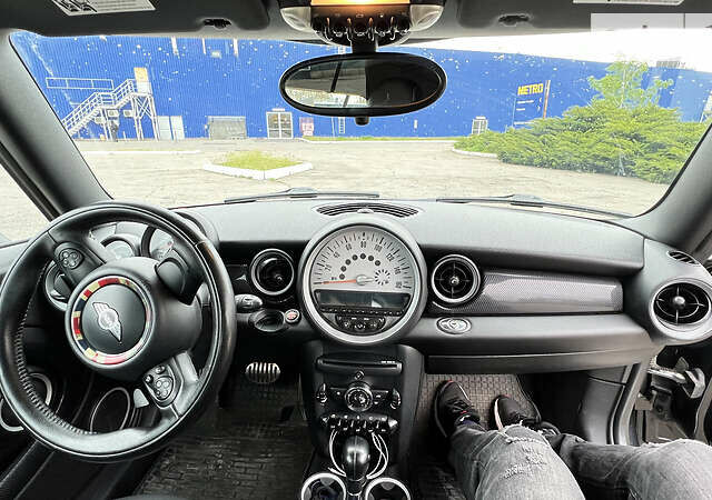 Чорний Міні Cabrio, об'ємом двигуна 1.6 л та пробігом 110 тис. км за 9000 $, фото 16 на Automoto.ua