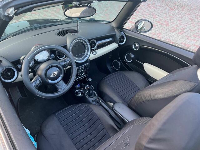 Чорний Міні Cabrio, об'ємом двигуна 0.16 л та пробігом 1 тис. км за 11000 $, фото 3 на Automoto.ua