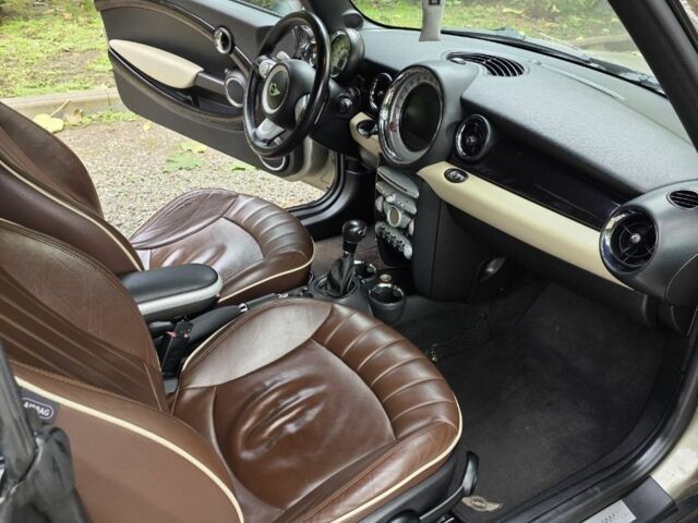 Сірий Міні Cabrio, об'ємом двигуна 1.6 л та пробігом 180 тис. км за 6500 $, фото 1 на Automoto.ua