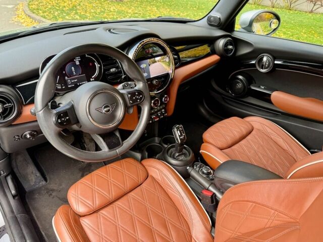 Сірий Міні Cabrio, об'ємом двигуна 2 л та пробігом 14 тис. км за 29900 $, фото 20 на Automoto.ua