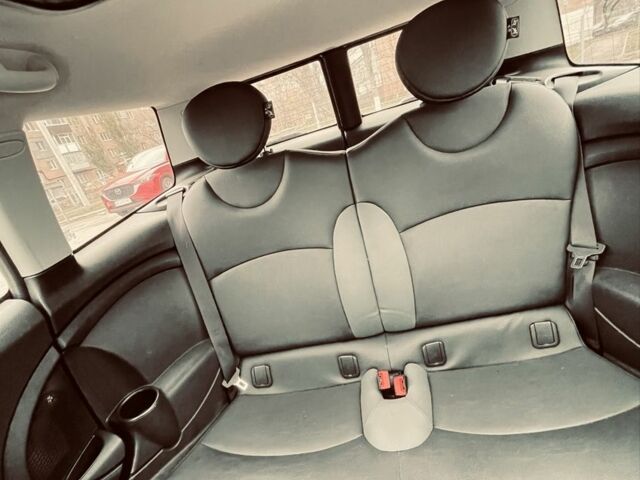 Белый Мини Клабмен, объемом двигателя 1.6 л и пробегом 117 тыс. км за 7800 $, фото 7 на Automoto.ua