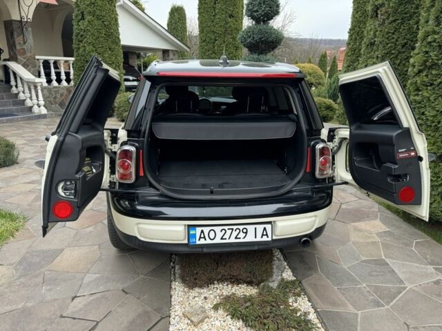 Белый Мини Клабмен, объемом двигателя 1.6 л и пробегом 200 тыс. км за 8199 $, фото 3 на Automoto.ua