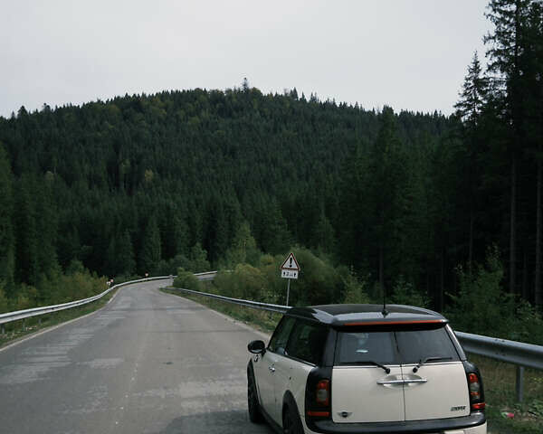 Білий Міні Клубмен, об'ємом двигуна 1.6 л та пробігом 200 тис. км за 6000 $, фото 27 на Automoto.ua