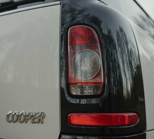 Білий Міні Клубмен, об'ємом двигуна 1.6 л та пробігом 200 тис. км за 7000 $, фото 18 на Automoto.ua