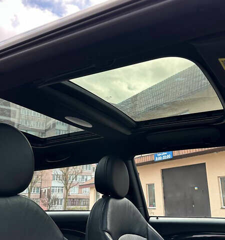 Белый Мини Клабмен, объемом двигателя 1.6 л и пробегом 198 тыс. км за 7900 $, фото 16 на Automoto.ua