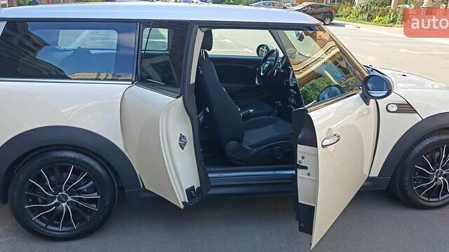 Мини Клабмен 2008 в Софіївська Борщагівка на Automoto.ua Белый Мини Клабмен, объемом двигателя 1.6 л и пробегом 180 тыс. км за 7500 $, фото 2 на Automoto.ua