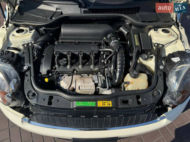 Белый Мини Клабмен, объемом двигателя 1.6 л и пробегом 198 тыс. км за 7900 $, фото 19 на Automoto.ua