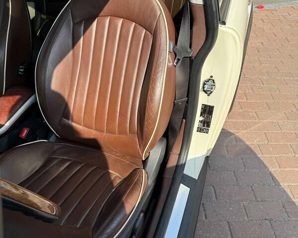 Білий Міні Клубмен, об'ємом двигуна 1.6 л та пробігом 186 тис. км за 8250 $, фото 6 на Automoto.ua