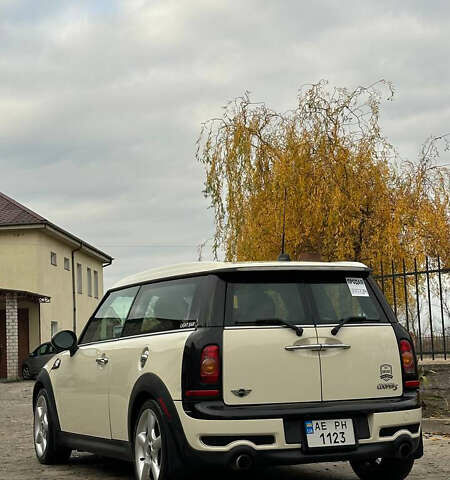 Белый Мини Клабмен, объемом двигателя 1.6 л и пробегом 198 тыс. км за 7900 $, фото 1 на Automoto.ua