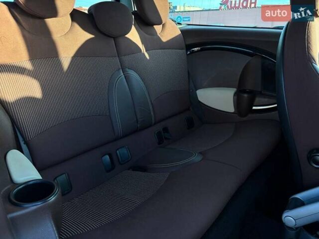 Білий Міні Клубмен, об'ємом двигуна 1.56 л та пробігом 324 тис. км за 9000 $, фото 16 на Automoto.ua