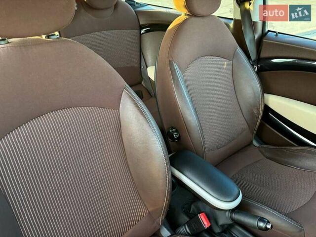 Білий Міні Клубмен, об'ємом двигуна 1.56 л та пробігом 324 тис. км за 9000 $, фото 23 на Automoto.ua