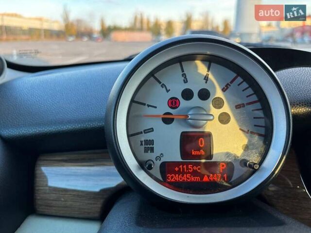 Білий Міні Клубмен, об'ємом двигуна 1.56 л та пробігом 324 тис. км за 9000 $, фото 25 на Automoto.ua