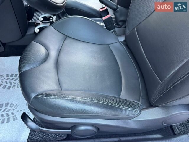 Білий Міні Клубмен, об'ємом двигуна 1.6 л та пробігом 191 тис. км за 8550 $, фото 94 на Automoto.ua