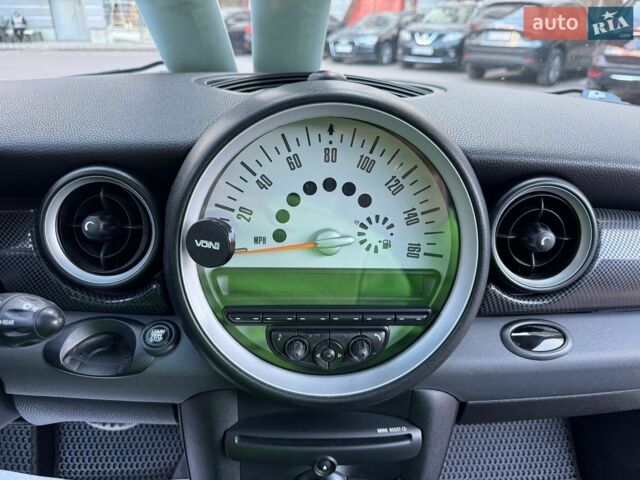 Білий Міні Клубмен, об'ємом двигуна 1.6 л та пробігом 191 тис. км за 8550 $, фото 103 на Automoto.ua