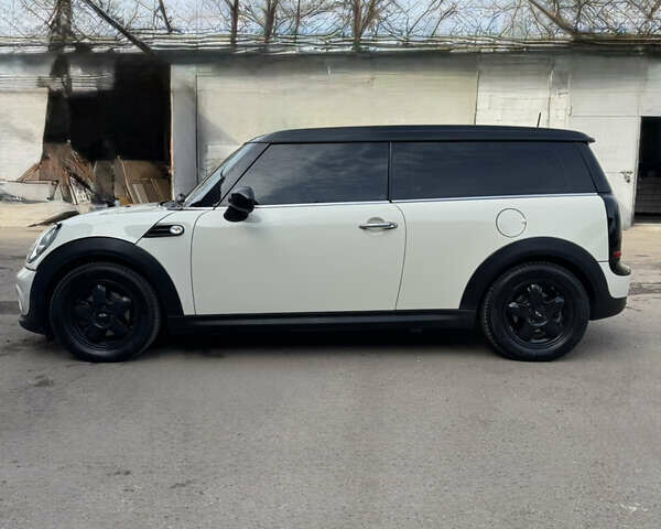 Белый Мини Клабмен, объемом двигателя 1.6 л и пробегом 298 тыс. км за 9700 $, фото 2 на Automoto.ua