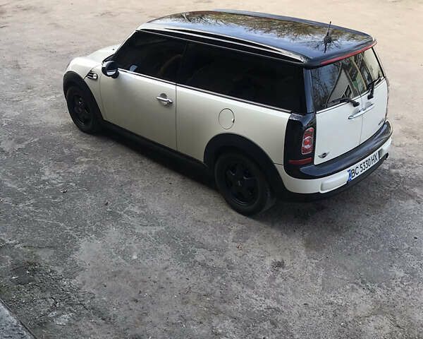 Белый Мини Клабмен, объемом двигателя 1.6 л и пробегом 298 тыс. км за 9700 $, фото 7 на Automoto.ua