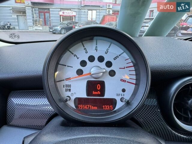 Білий Міні Клубмен, об'ємом двигуна 1.6 л та пробігом 191 тис. км за 8550 $, фото 104 на Automoto.ua