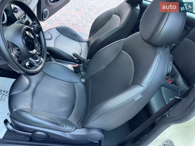 Білий Міні Клубмен, об'ємом двигуна 1.6 л та пробігом 191 тис. км за 8550 $, фото 93 на Automoto.ua