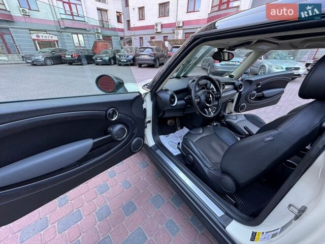 Білий Міні Клубмен, об'ємом двигуна 1.6 л та пробігом 191 тис. км за 8550 $, фото 110 на Automoto.ua