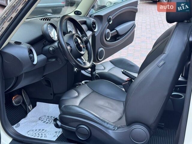 Білий Міні Клубмен, об'ємом двигуна 1.6 л та пробігом 191 тис. км за 8550 $, фото 109 на Automoto.ua