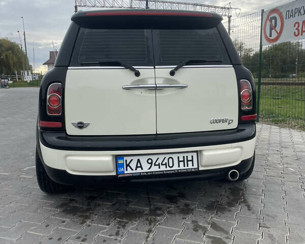 Міні Клубмен 2013 у Києві на Automoto.ua Білий Міні Клубмен, об'ємом двигуна 2 л та пробігом 235 тис. км за 9499 $, фото 2 на Automoto.ua