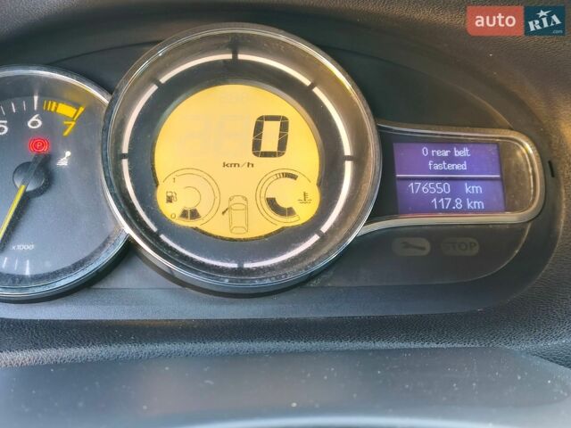 Білий Міні Клубмен, об'ємом двигуна 1.6 л та пробігом 167 тис. км за 7900 $, фото 6 на Automoto.ua