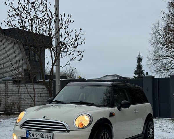 Білий Міні Клубмен, об'ємом двигуна 2 л та пробігом 235 тис. км за 8499 $, фото 1 на Automoto.ua
