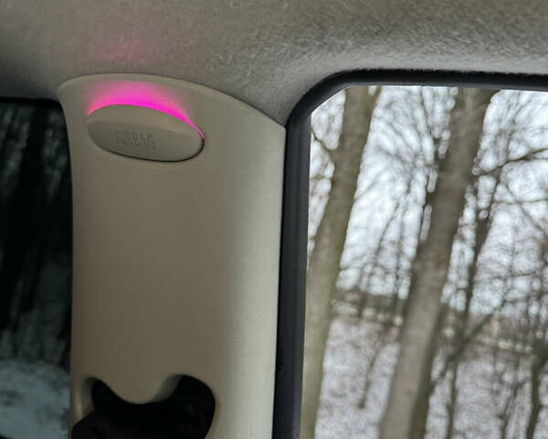 Білий Міні Клубмен, об'ємом двигуна 2 л та пробігом 235 тис. км за 8499 $, фото 19 на Automoto.ua