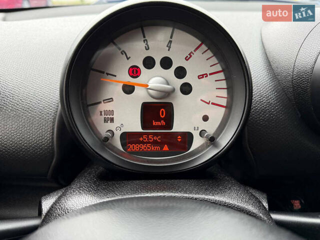 Белый Мини Клабмен, объемом двигателя 2 л и пробегом 209 тыс. км за 12999 $, фото 33 на Automoto.ua