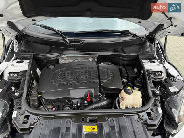 Белый Мини Клабмен, объемом двигателя 2 л и пробегом 209 тыс. км за 12999 $, фото 21 на Automoto.ua