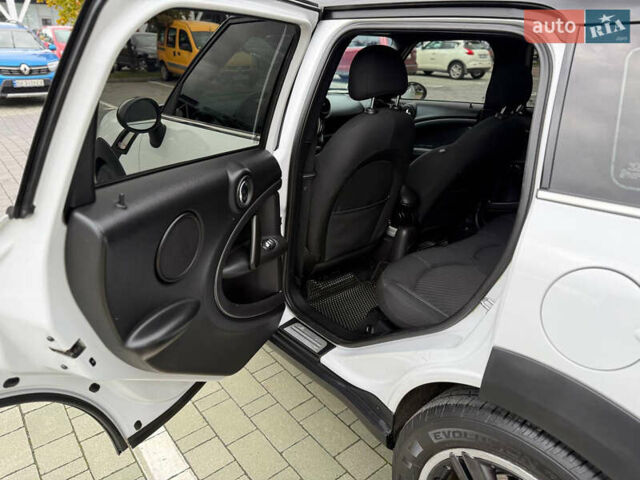 Белый Мини Клабмен, объемом двигателя 2 л и пробегом 209 тыс. км за 12999 $, фото 19 на Automoto.ua