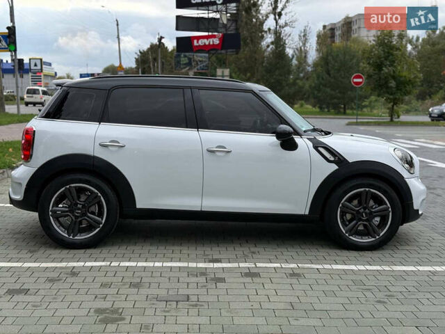 Белый Мини Клабмен, объемом двигателя 2 л и пробегом 209 тыс. км за 12999 $, фото 4 на Automoto.ua