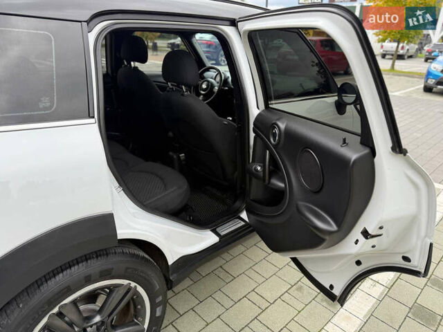 Белый Мини Клабмен, объемом двигателя 2 л и пробегом 209 тыс. км за 12999 $, фото 22 на Automoto.ua