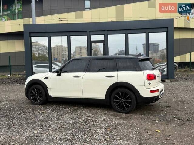 Мини Клабмен 2015 в Киеве на Automoto.ua Белый Мини Клабмен, объемом двигателя 2 л и пробегом 52 тыс. км за 17890 $, фото 3 на Automoto.ua