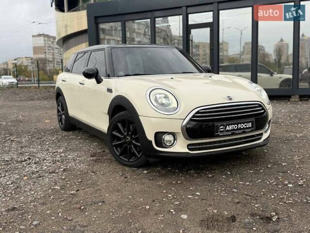 Мини Клабмен 2015 в Киеве на Automoto.ua Белый Мини Клабмен, объемом двигателя 2 л и пробегом 52 тыс. км за 17890 $, фото 6 на Automoto.ua