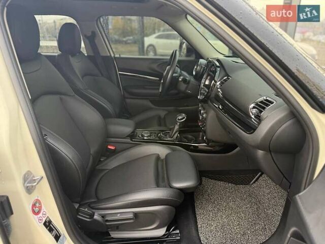 Мини Клабмен 2015 в Киеве на Automoto.ua Белый Мини Клабмен, объемом двигателя 2 л и пробегом 52 тыс. км за 17890 $, фото 12 на Automoto.ua