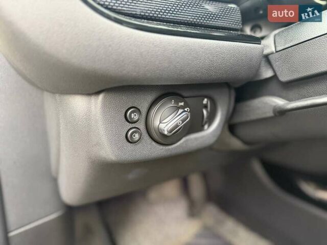 Мини Клабмен 2015 в Киеве на Automoto.ua Белый Мини Клабмен, объемом двигателя 2 л и пробегом 52 тыс. км за 17890 $, фото 15 на Automoto.ua