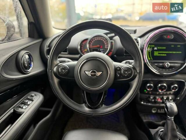 Мини Клабмен 2015 в Киеве на Automoto.ua Белый Мини Клабмен, объемом двигателя 2 л и пробегом 52 тыс. км за 17890 $, фото 16 на Automoto.ua