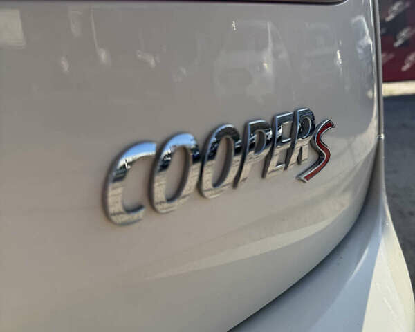 Білий Міні Клубмен, об'ємом двигуна 2 л та пробігом 152 тис. км за 13000 $, фото 10 на Automoto.ua