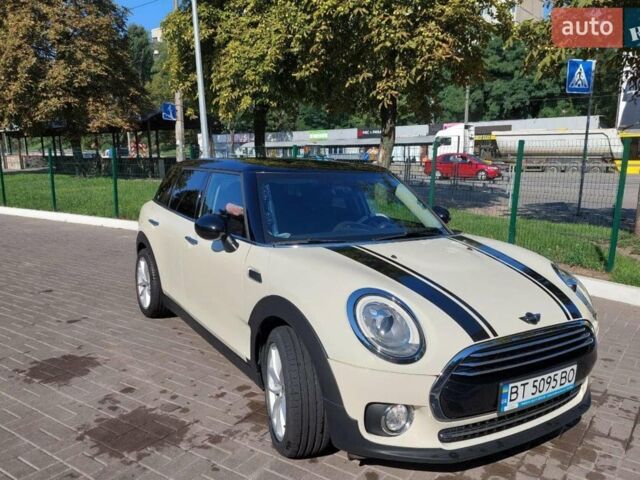 Білий Міні Клубмен, об'ємом двигуна 1.5 л та пробігом 75 тис. км за 19500 $, фото 15 на Automoto.ua