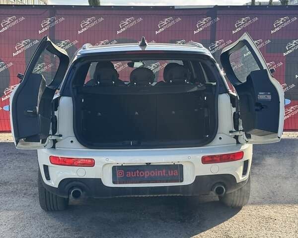 Білий Міні Клубмен, об'ємом двигуна 2 л та пробігом 152 тис. км за 13000 $, фото 12 на Automoto.ua