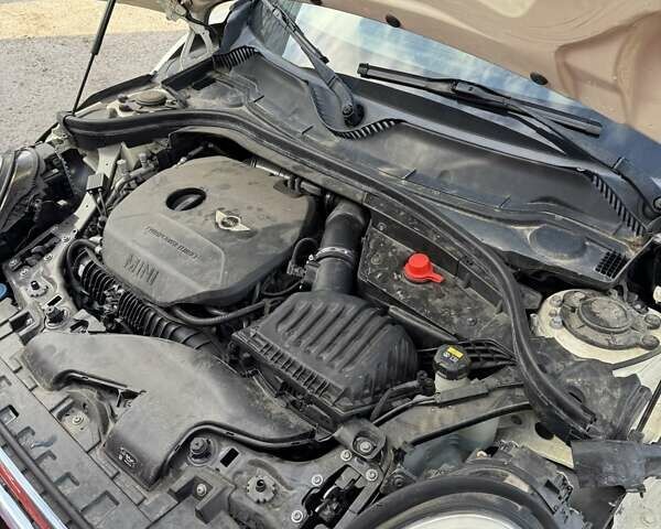 Білий Міні Клубмен, об'ємом двигуна 2 л та пробігом 152 тис. км за 13000 $, фото 30 на Automoto.ua