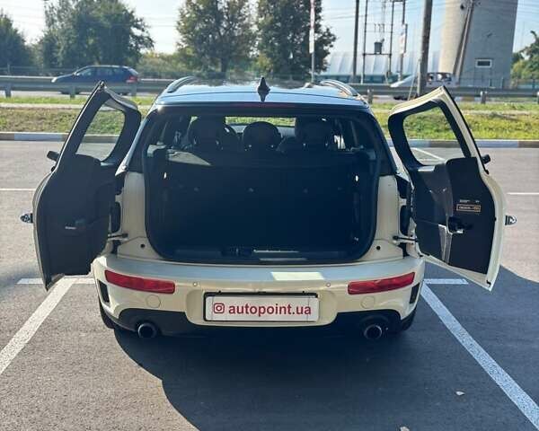 Мини Клабмен 2016 в Буче на Automoto.ua Белый Мини Клабмен, объемом двигателя 2 л и пробегом 152 тыс. км за 12400 $, фото 10 на Automoto.ua